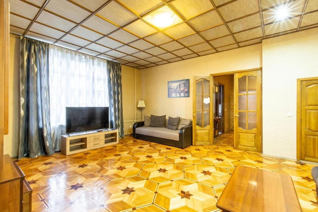 Apartments In The Center Of Minsk On Nezavisimosti 12 エクステリア 写真