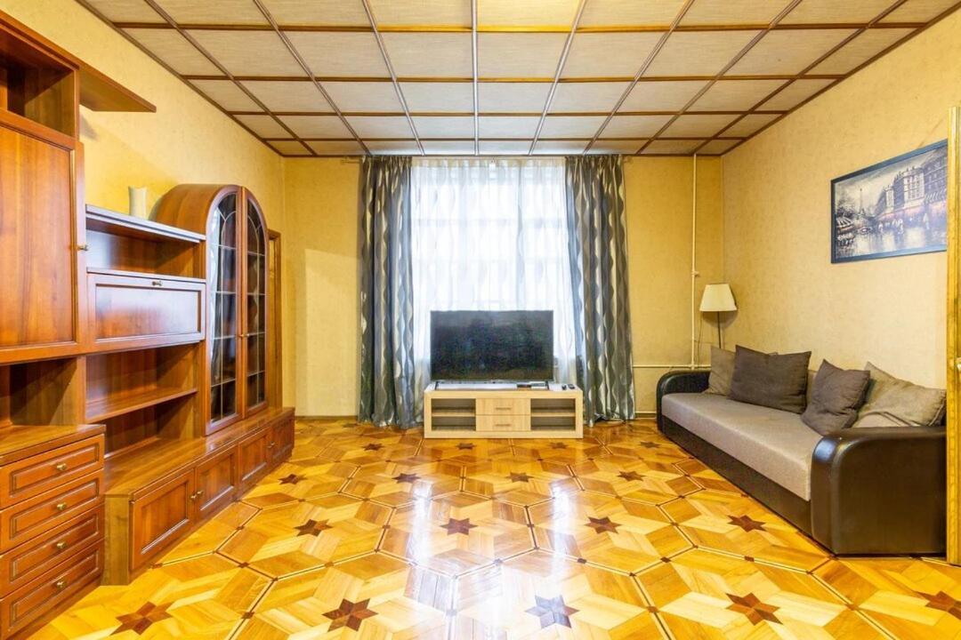 Apartments In The Center Of Minsk On Nezavisimosti 12 エクステリア 写真